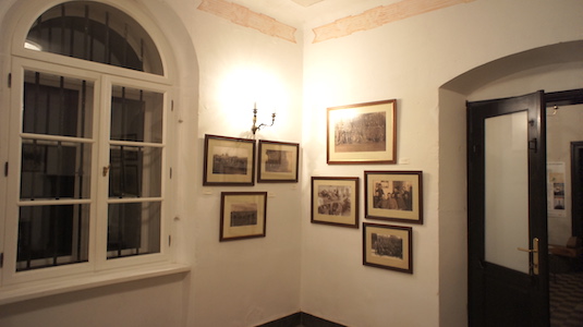 Image gallery image