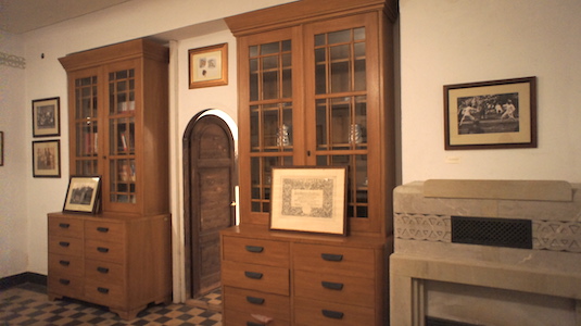 Image gallery image